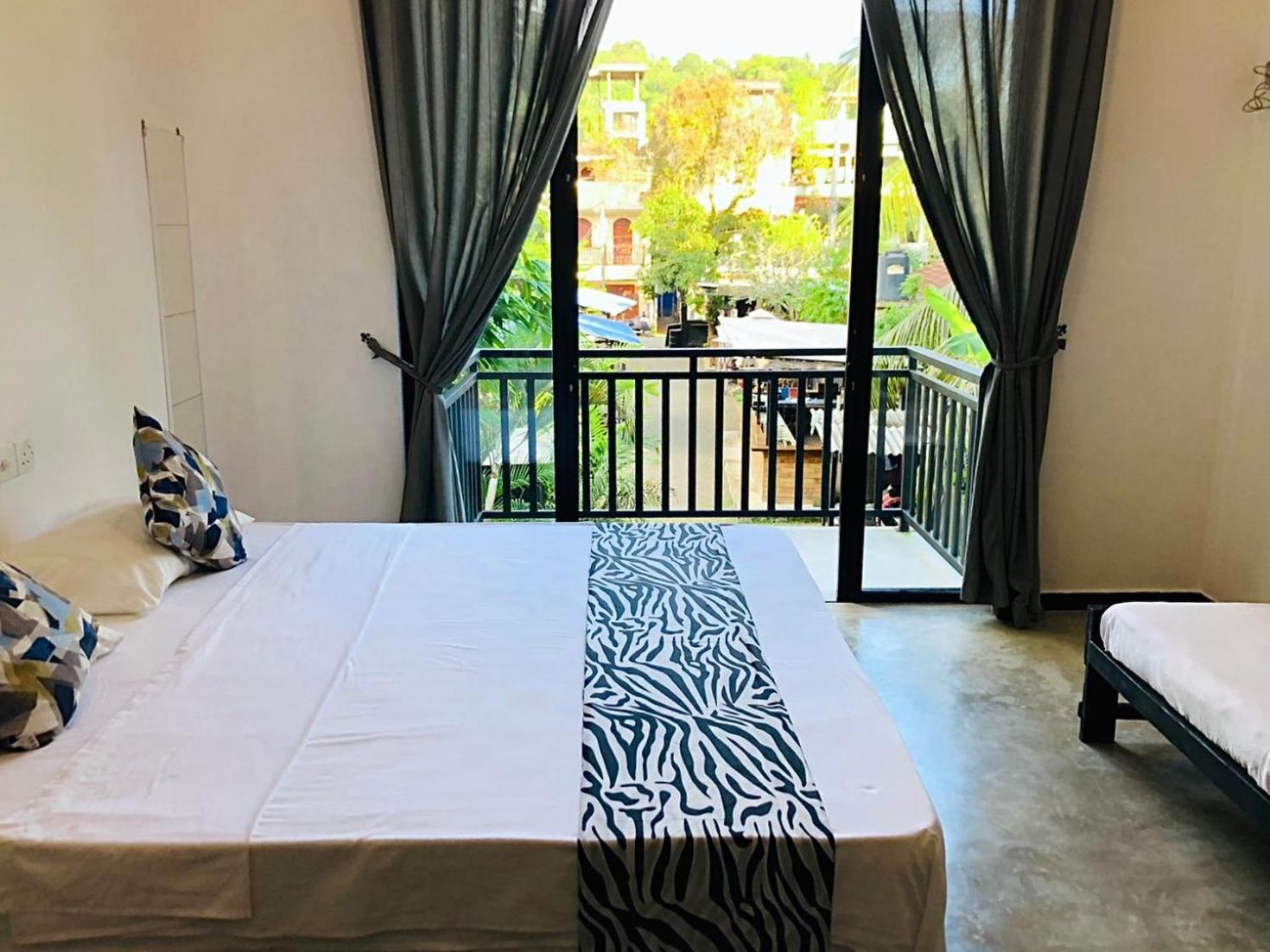 Hotel Zero Nero Unawatuna Zimmer foto